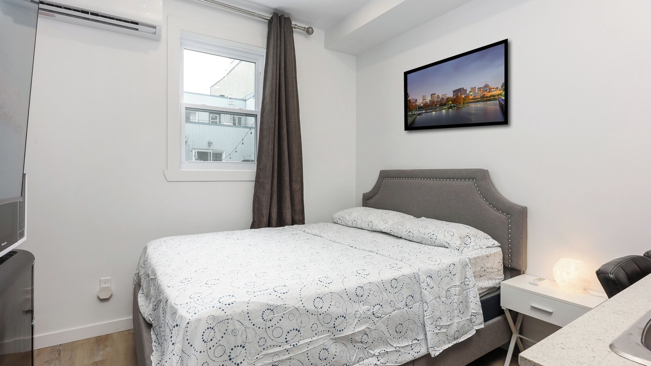 Photo of Bedroom in Laval