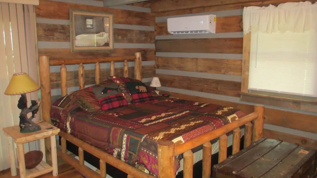 Photo of Bedroom in Robbinsville