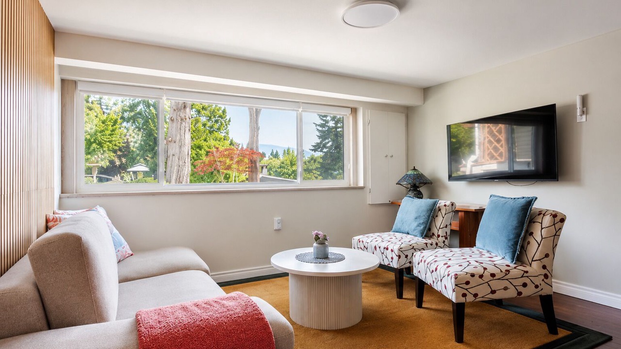 Photo of Livingroom in Coquitlam