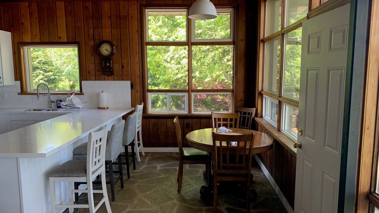 Photo of Kitchen in Honey Harbour