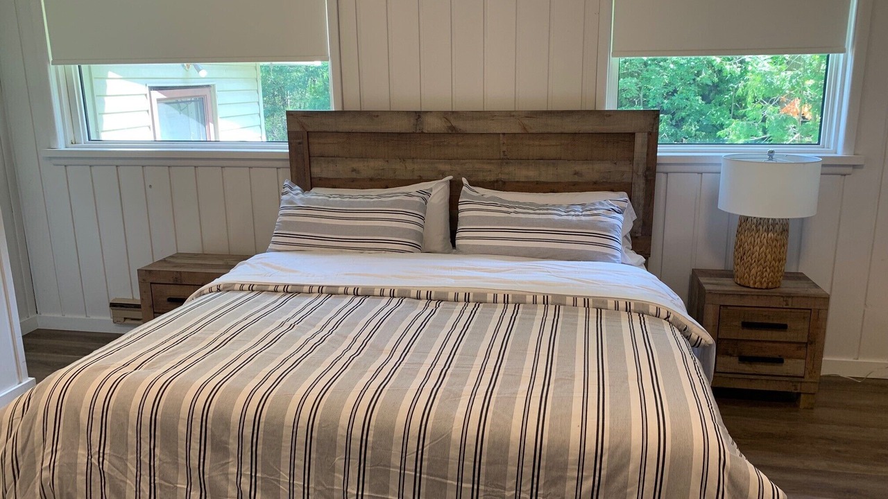 Photo of Bedroom in Honey Harbour