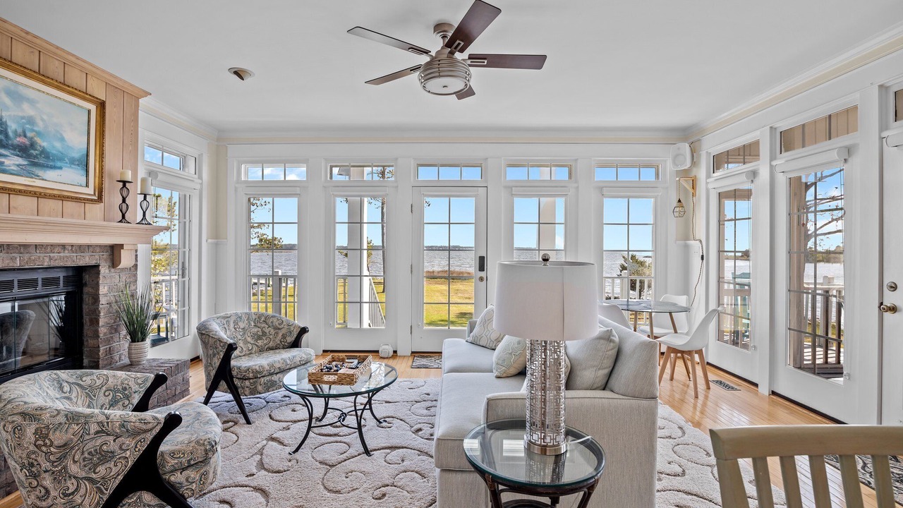 Photo of Livingroom in Merritt