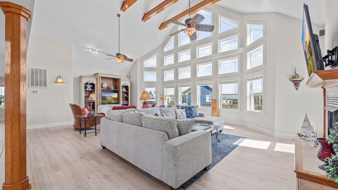 Photo of Bedroom in Waves
