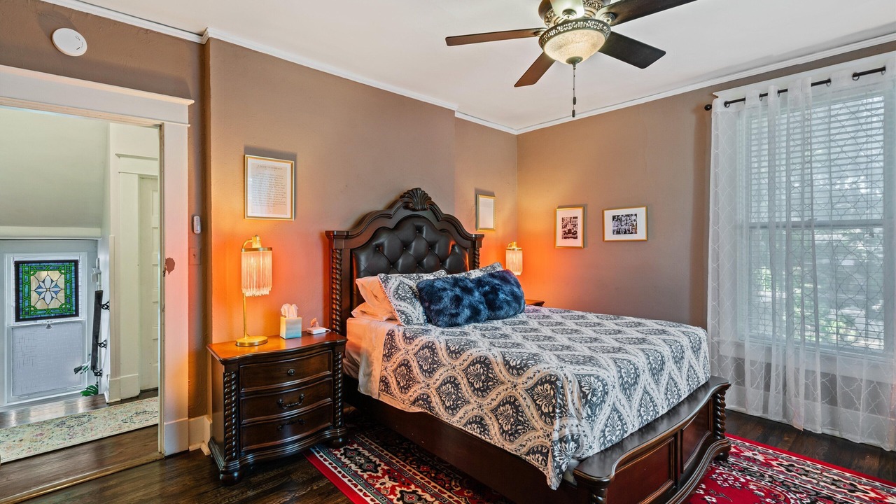 Photo of Bedroom in Cooper-Young Historic District