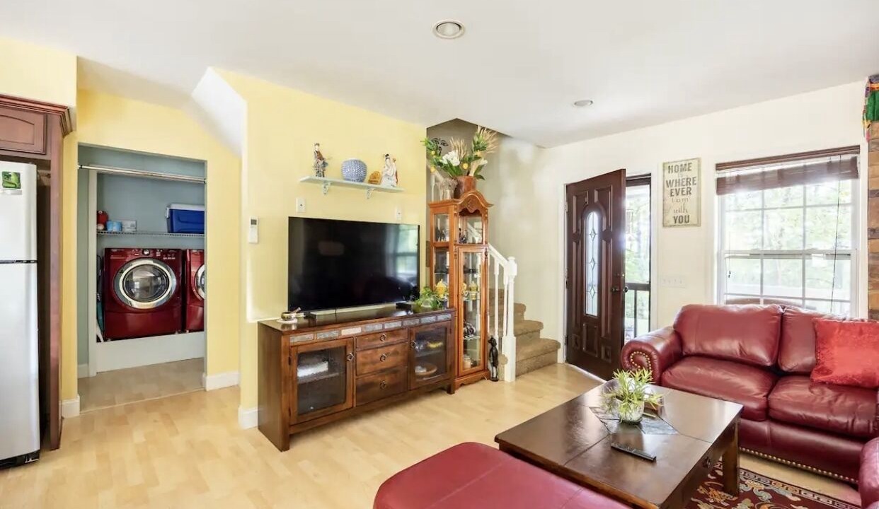 Photo of Livingroom in Sylva