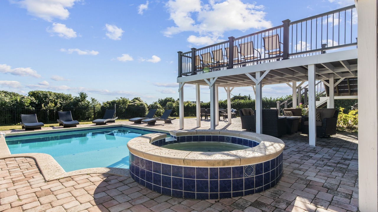 Photo of Outdoor in Golden Mile