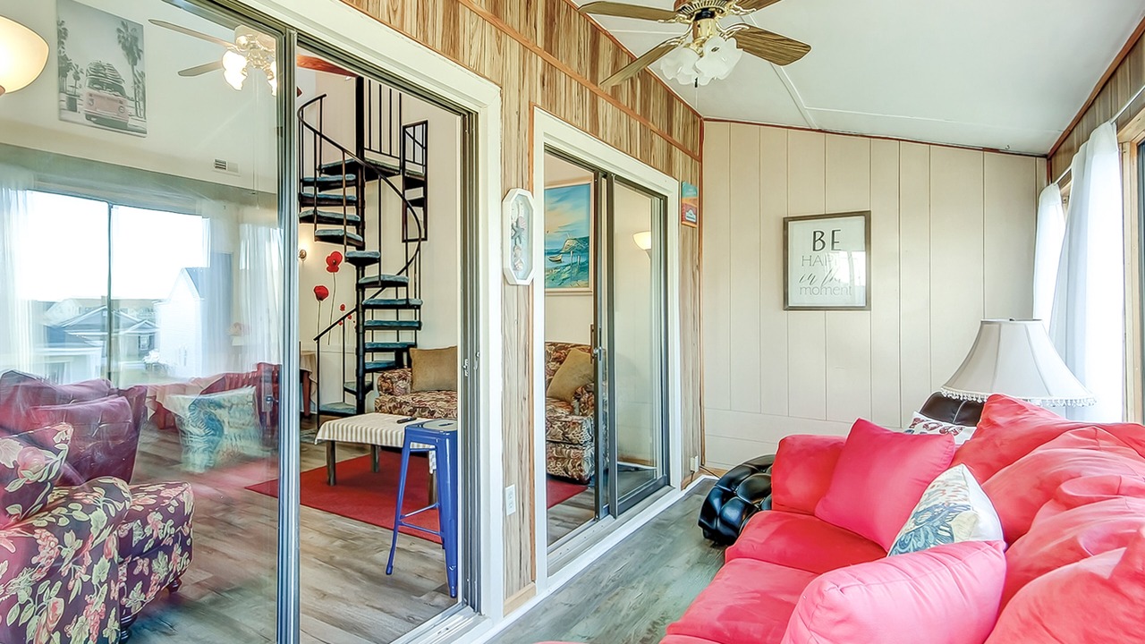 Photo of Livingroom in Surfside Beach