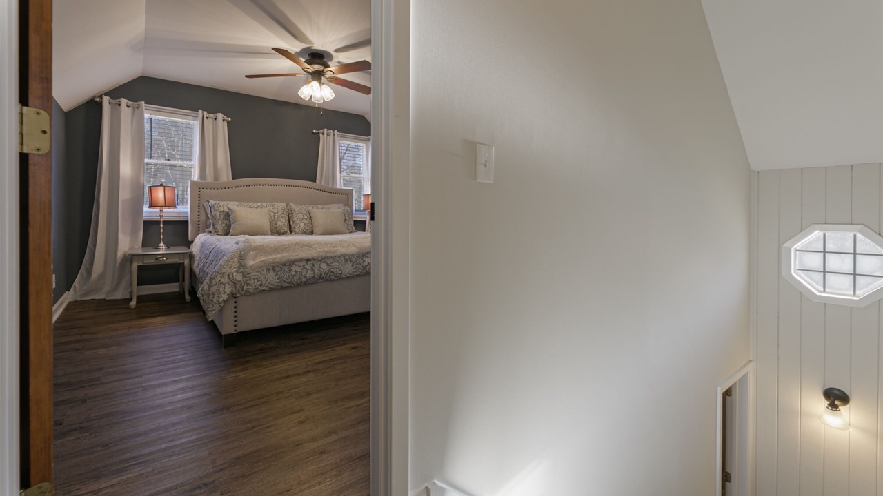 Photo of Bedroom in Cleveland