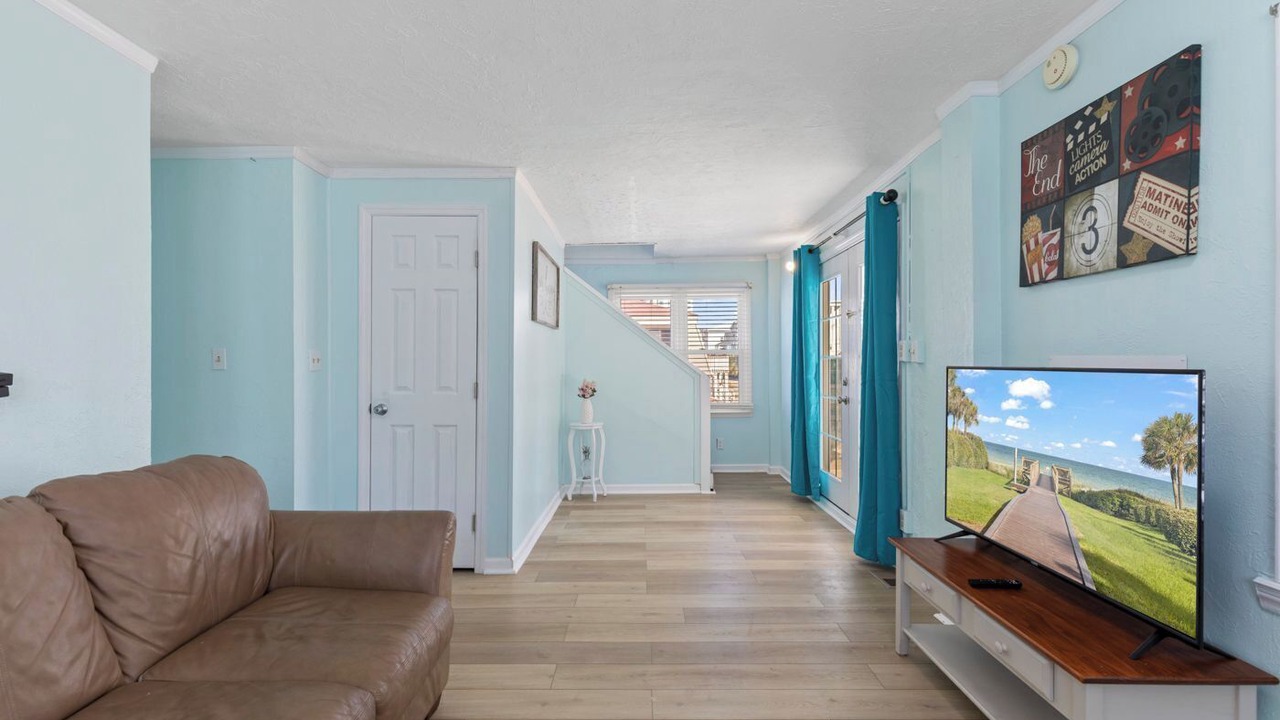 Photo of Livingroom in Cherry Grove Beach