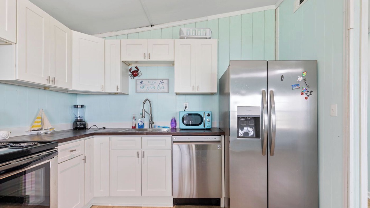 Photo of Kitchen in Cherry Grove Beach