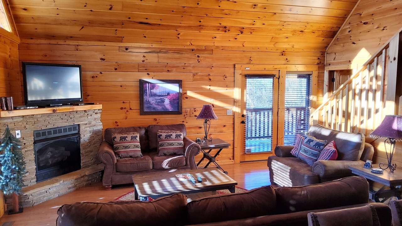 Photo of Livingroom in Black Bear Falls