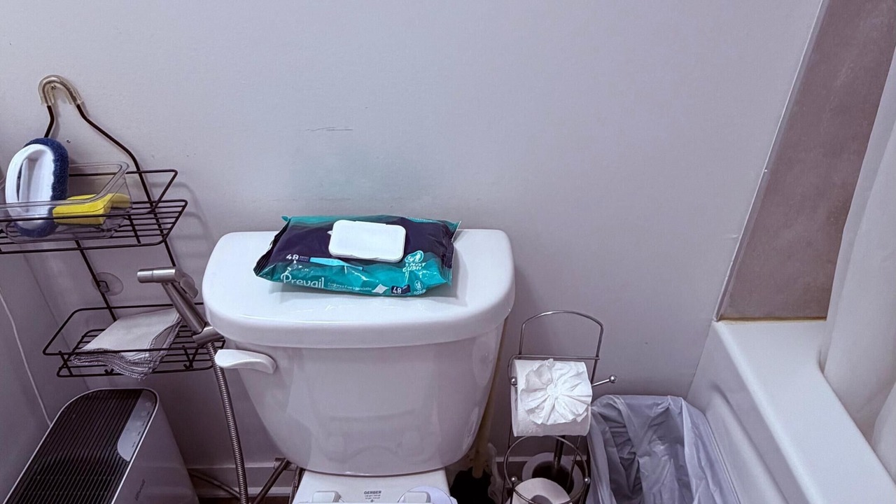 Photo of Bathroom in Dollard-des-Ormeaux