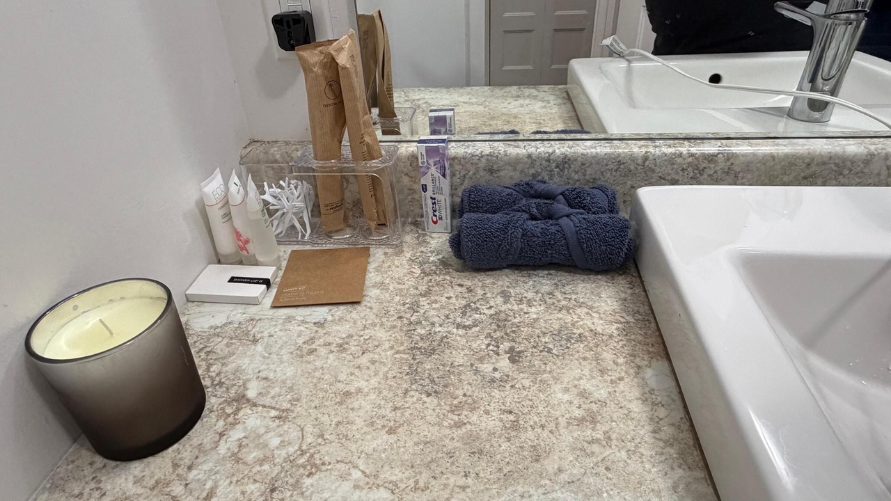 Photo of Bathroom in Dollard-des-Ormeaux
