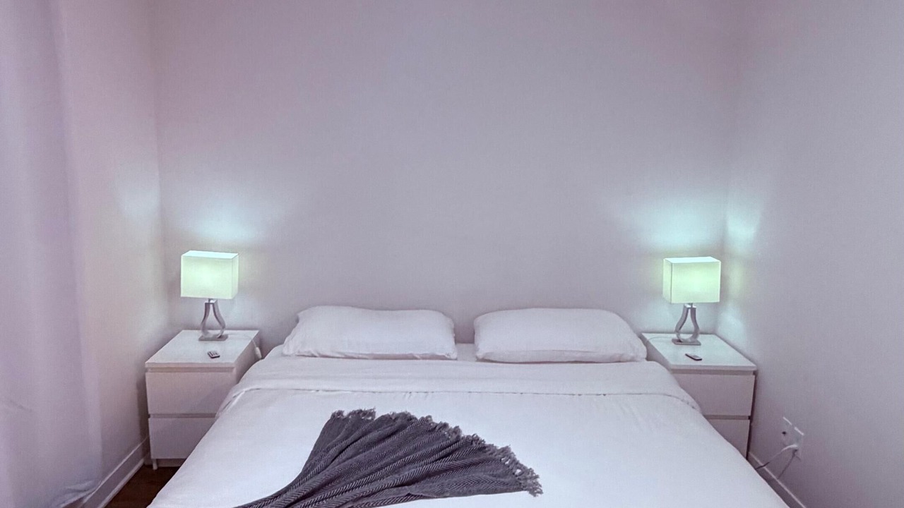 Photo of Bedroom in Dollard-des-Ormeaux
