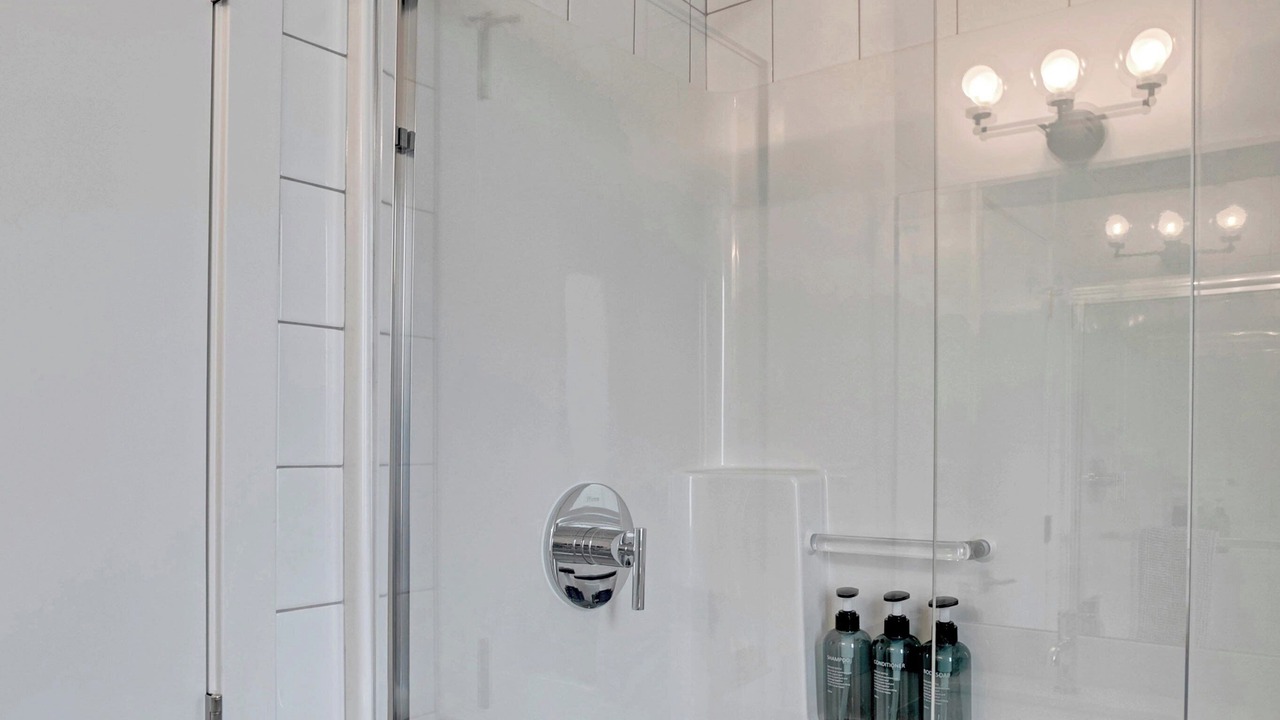 Photo of Bathroom in Jasper Place