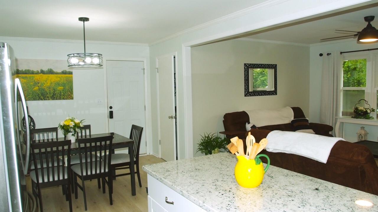 Photo of Livingroom in Anderson