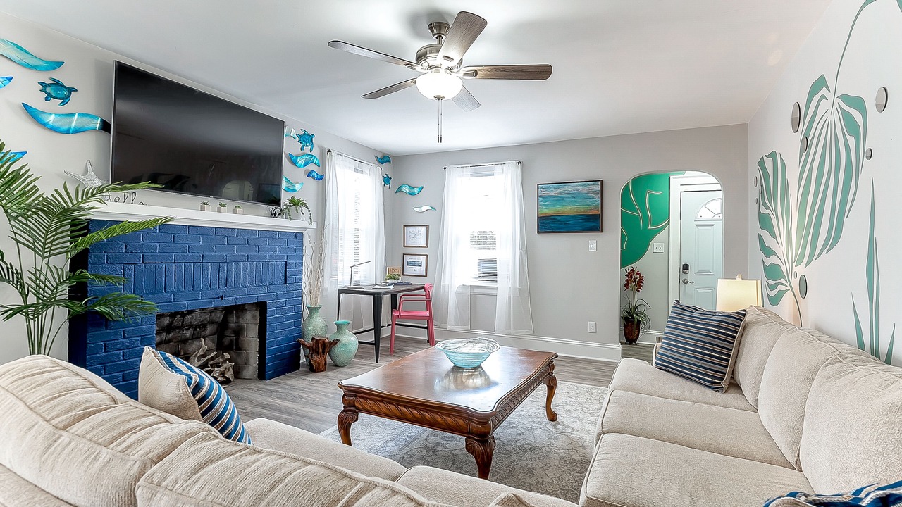 Photo of Livingroom in Willoughby Spit