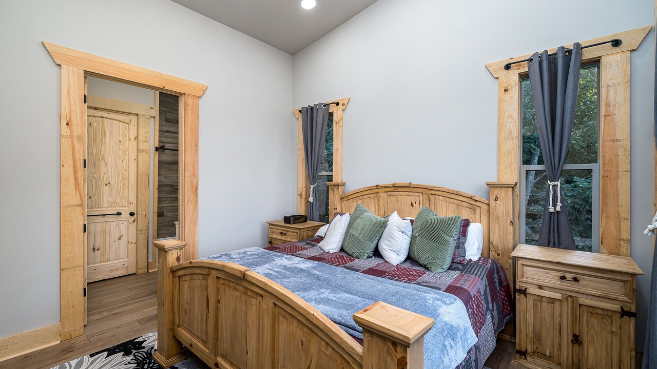 Photo of Bedroom in Ellijay
