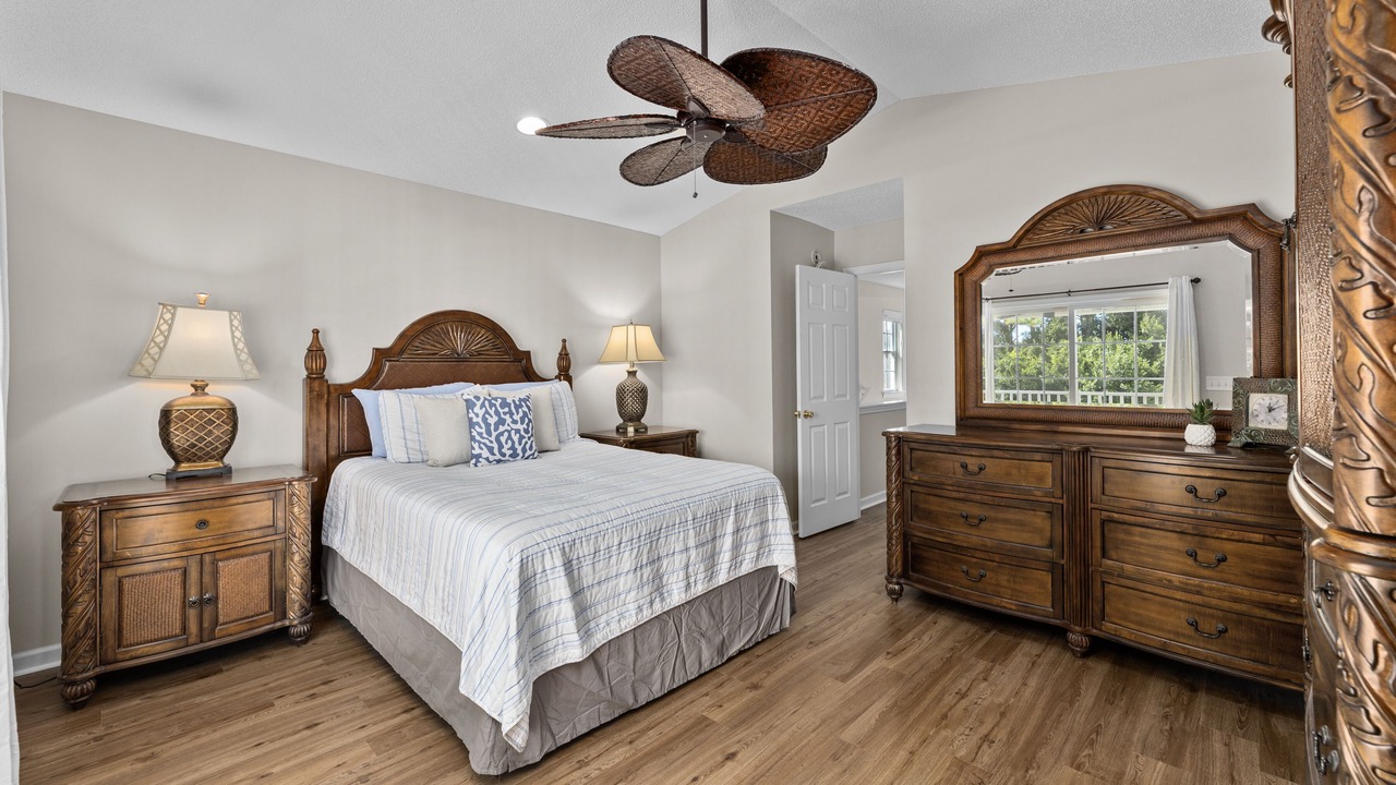 Photo of Bedroom in Surfside Beach