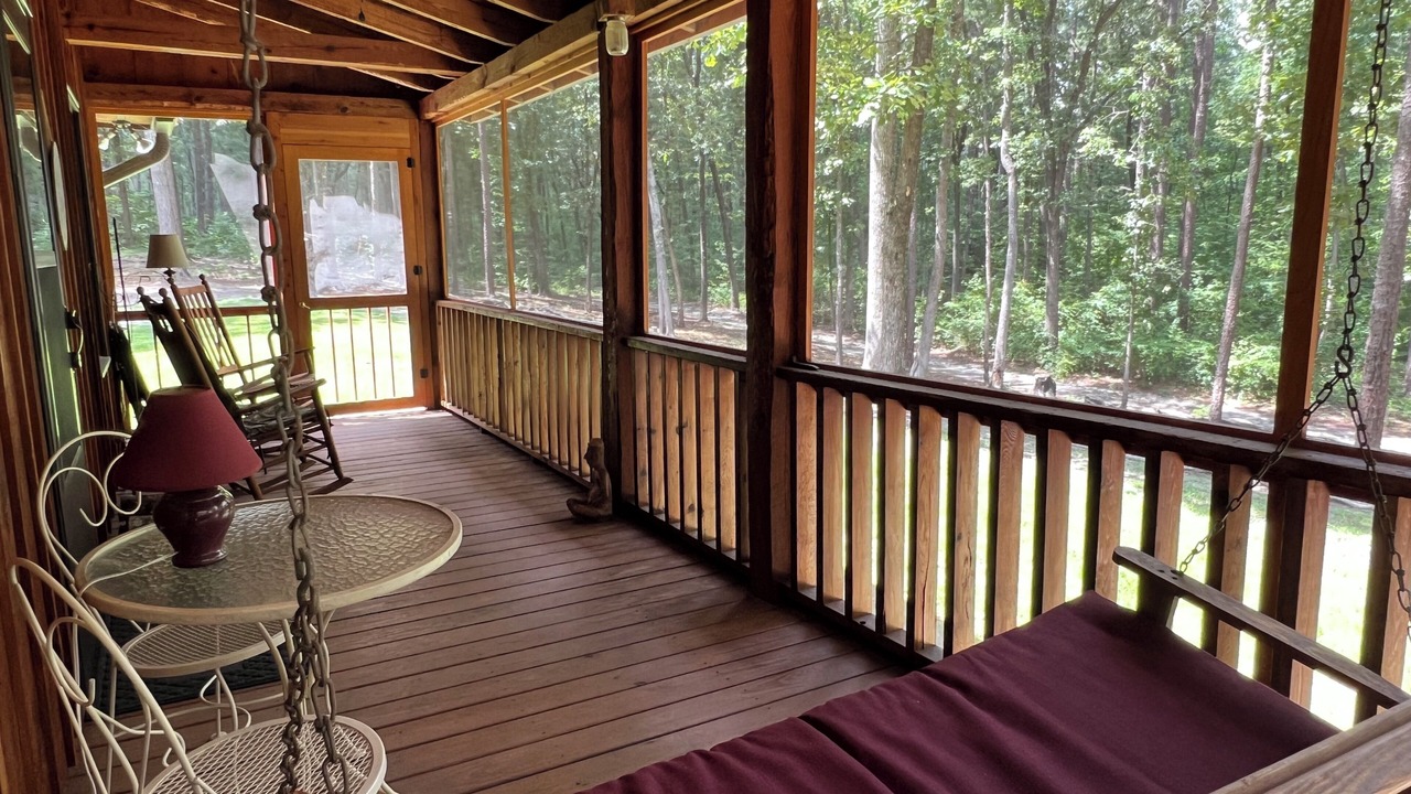 Photo of Patio Balcony in Quewhiffle