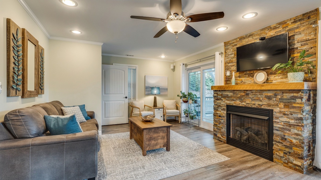 Photo of Livingroom in Butler