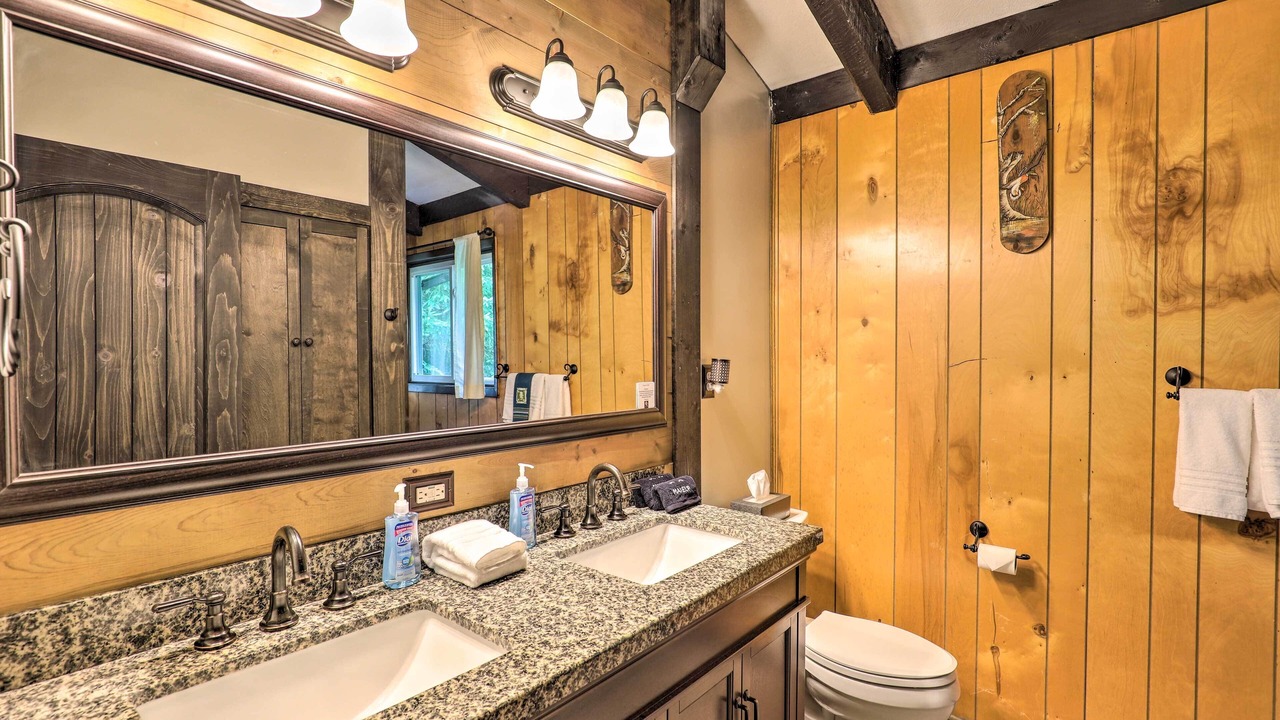Photo of Bathroom in Glenville