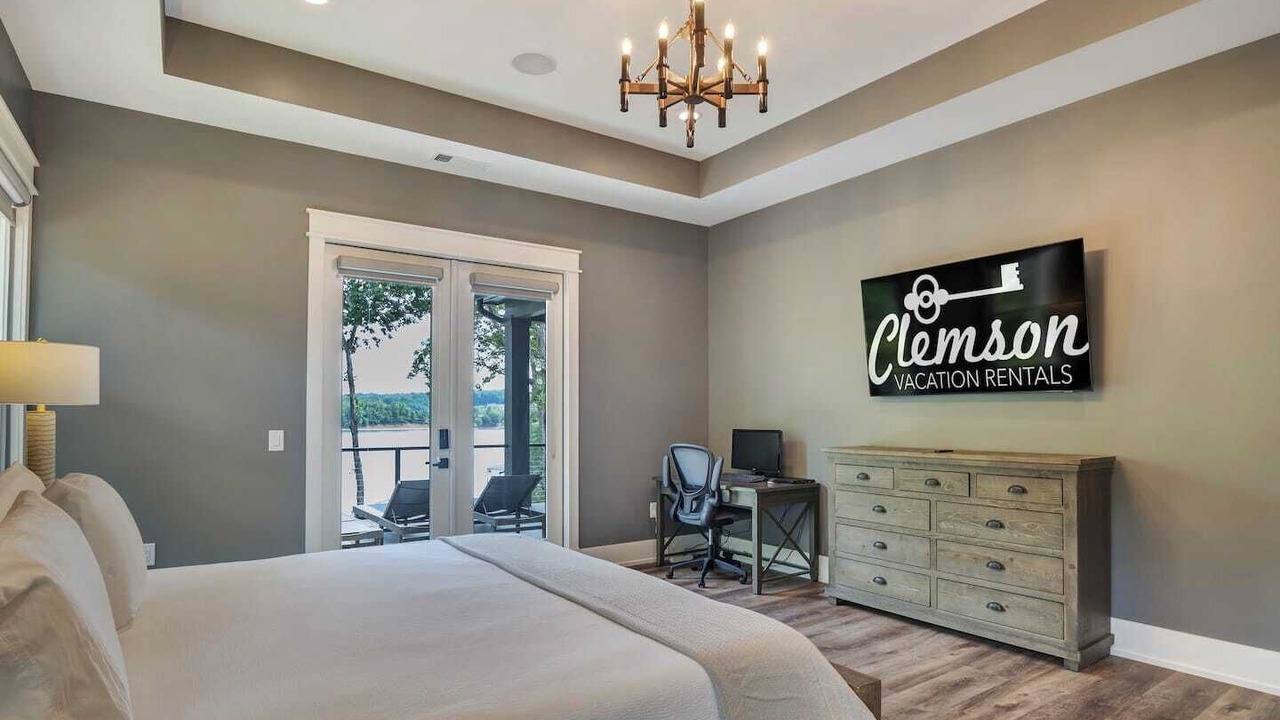 Photo of Bedroom in West Union