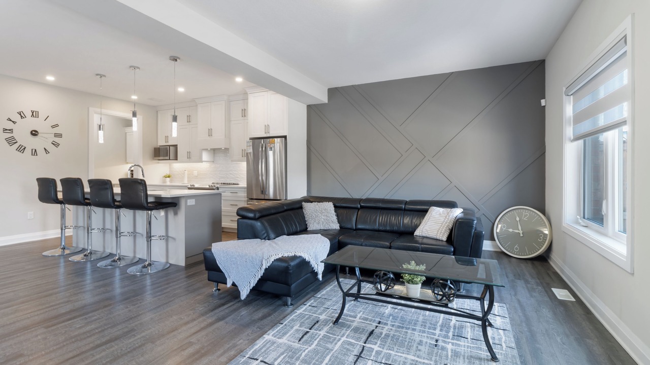 Photo of Livingroom in Guelph