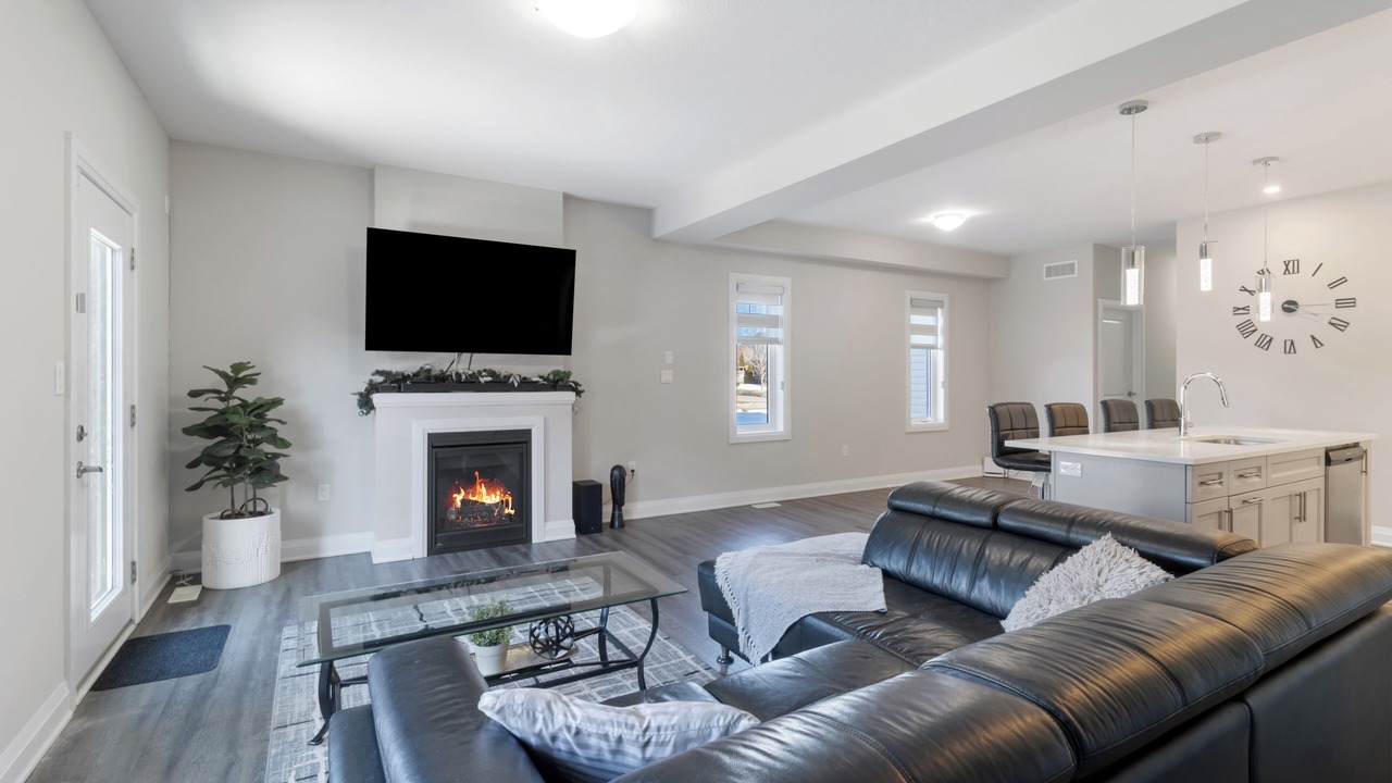 Photo of Livingroom in Guelph