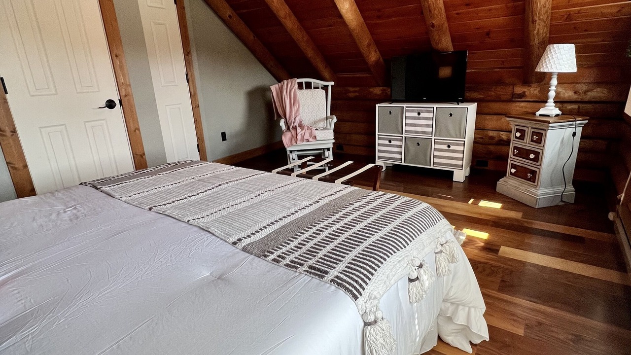 Photo of Bedroom in Burnsville