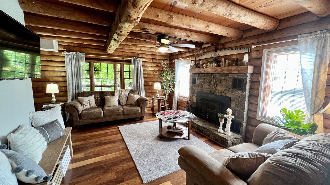 Photo of Livingroom in Burnsville