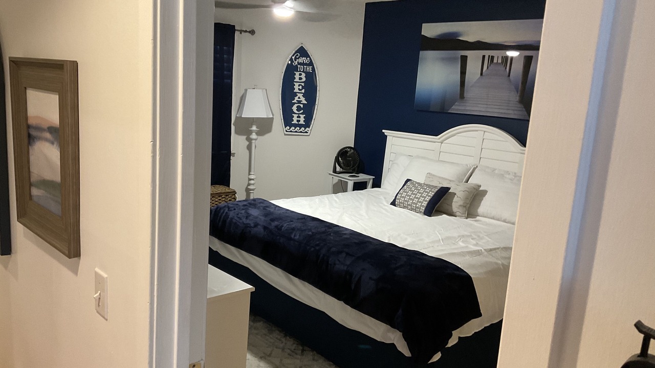 Photo of Bedroom in Arcadian Shores