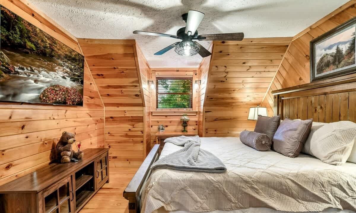 Photo of Bedroom in Sevierville