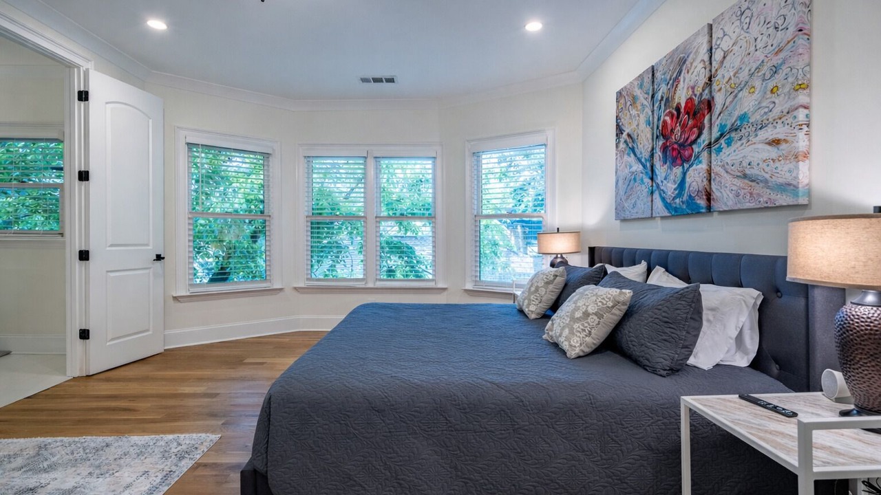 Photo of Bedroom in Midtown