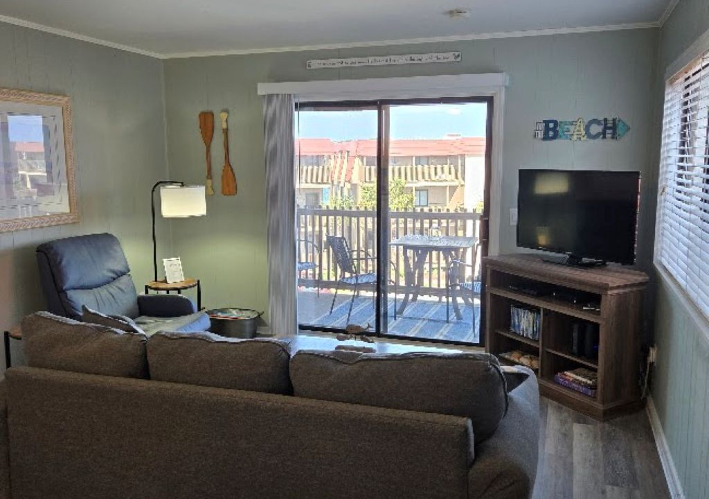Photo of Livingroom in North Myrtle Beach