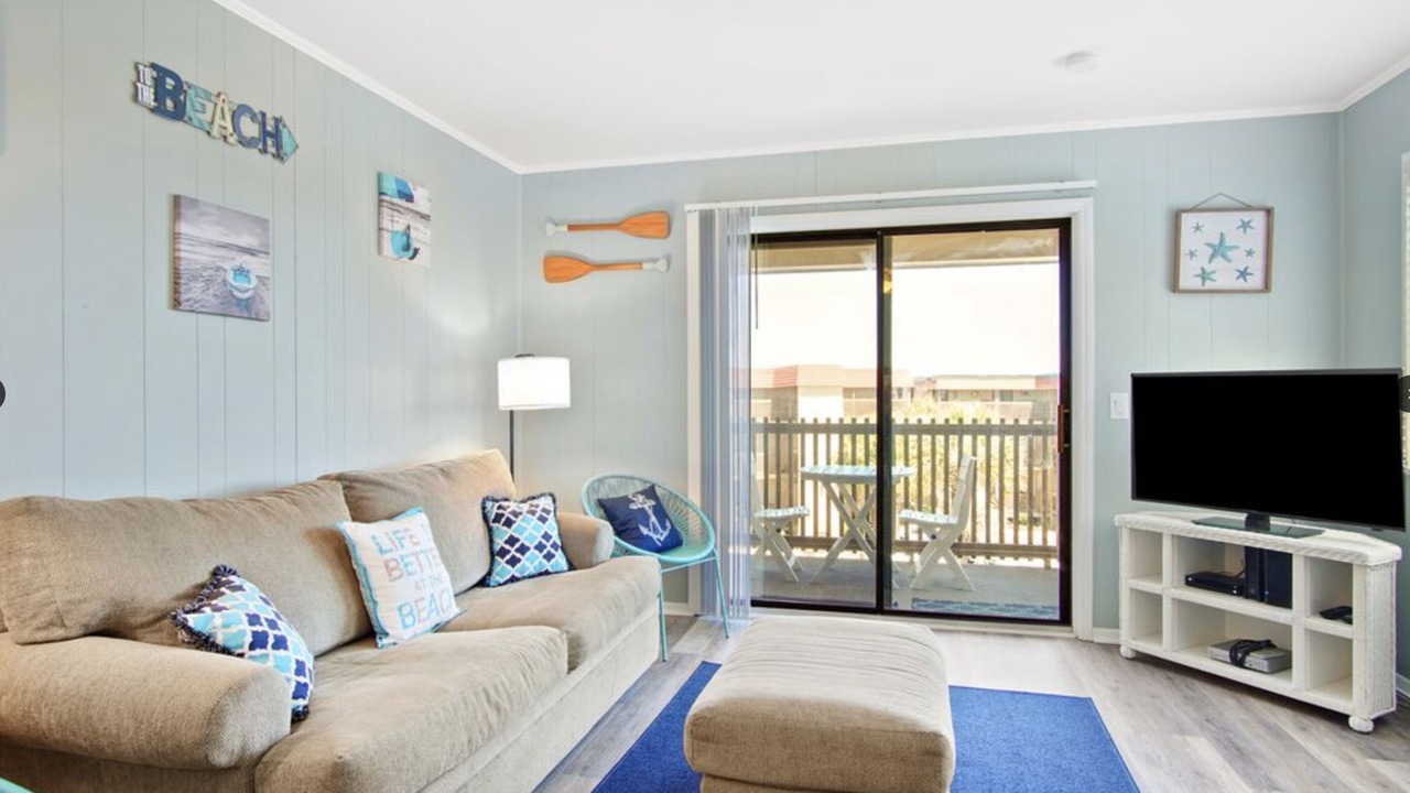 Photo of Livingroom in North Myrtle Beach