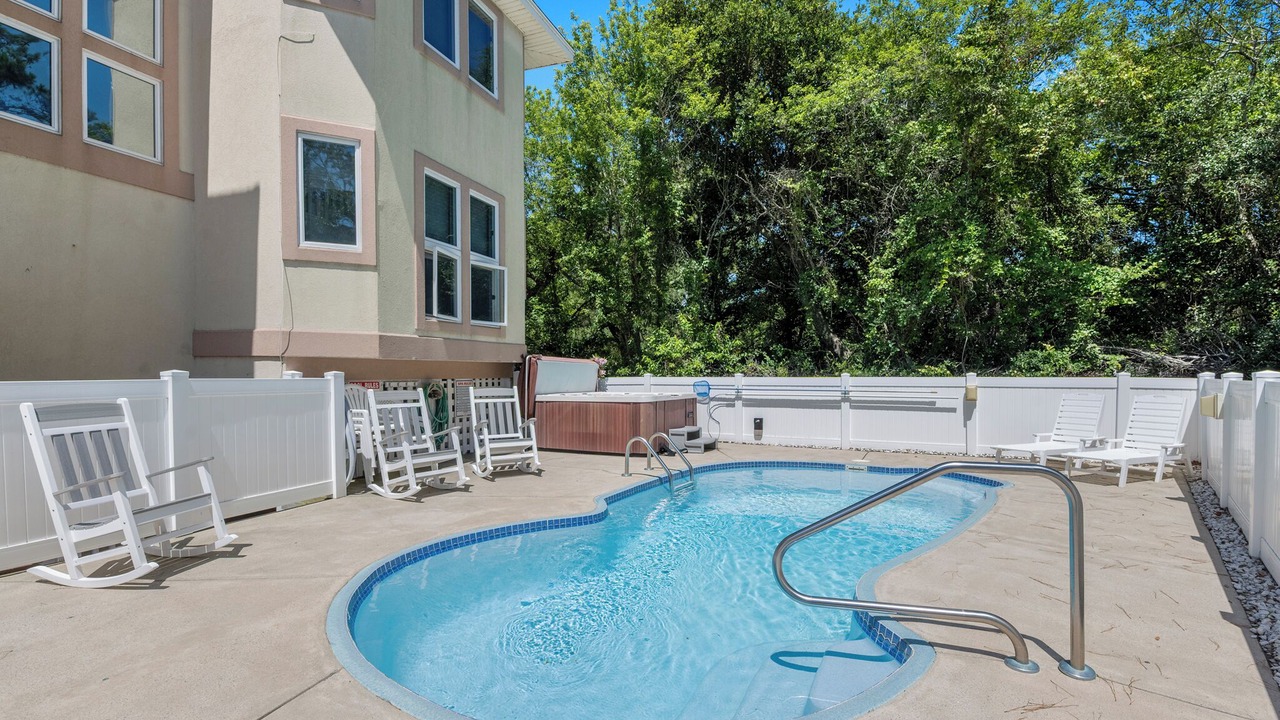 Photo of Outdoor in Monteray Shores