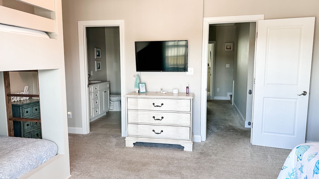Photo of Bedroom in Atlantic Beach