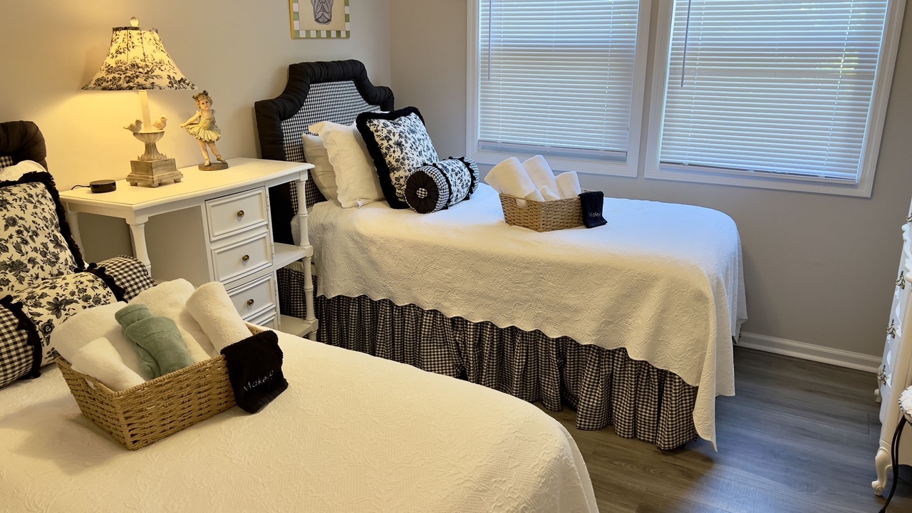 Photo of Bedroom in Emerald Isle