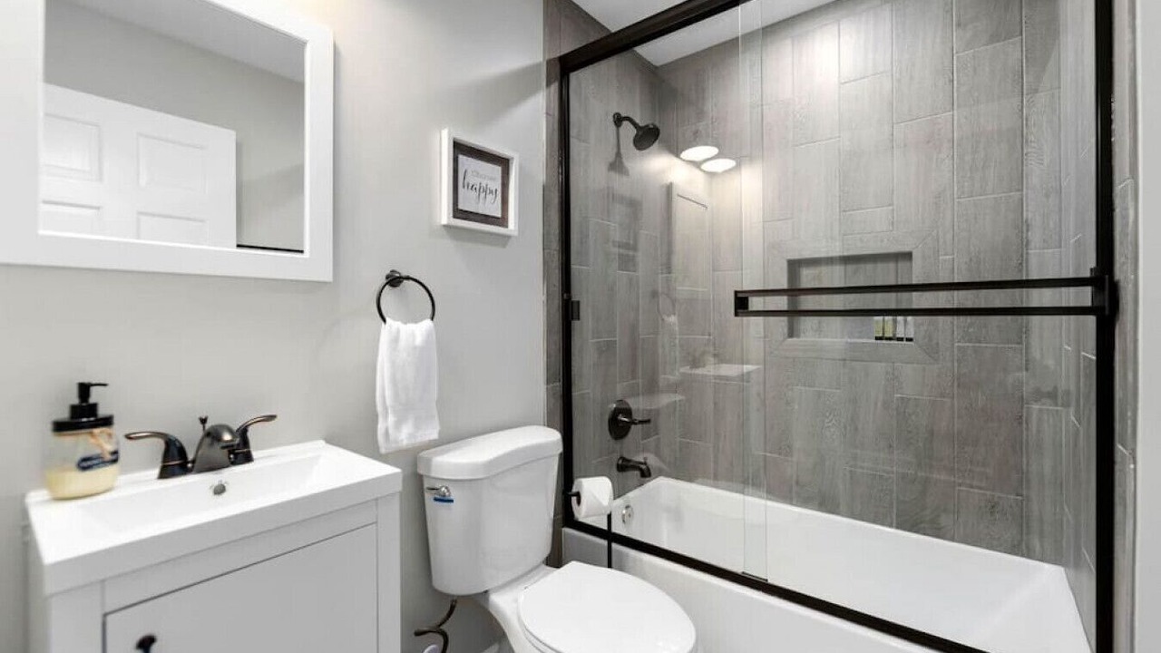 Photo of Bathroom in Hendersonville