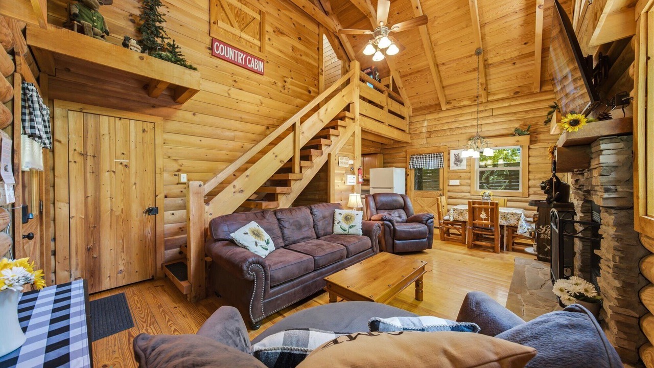 Photo of Livingroom in Knoxville