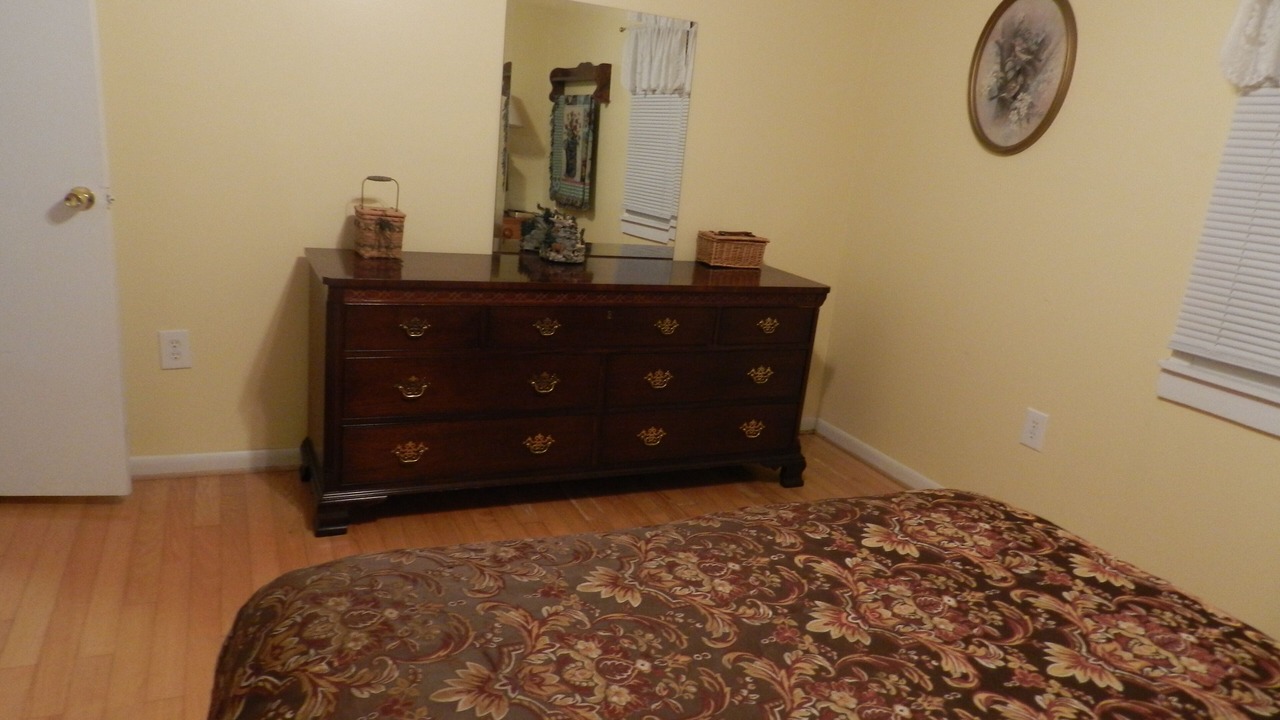 Photo of Bedroom in Mouth of Wilson