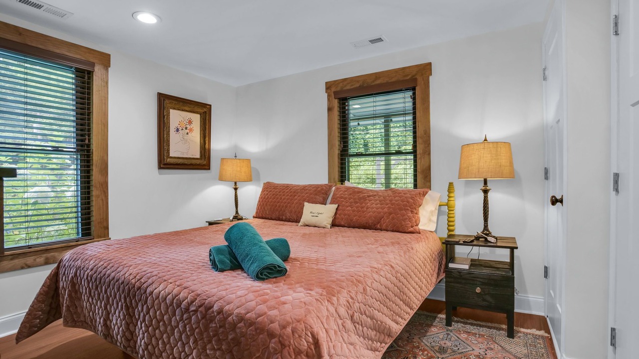 Photo of Bedroom in Skyland