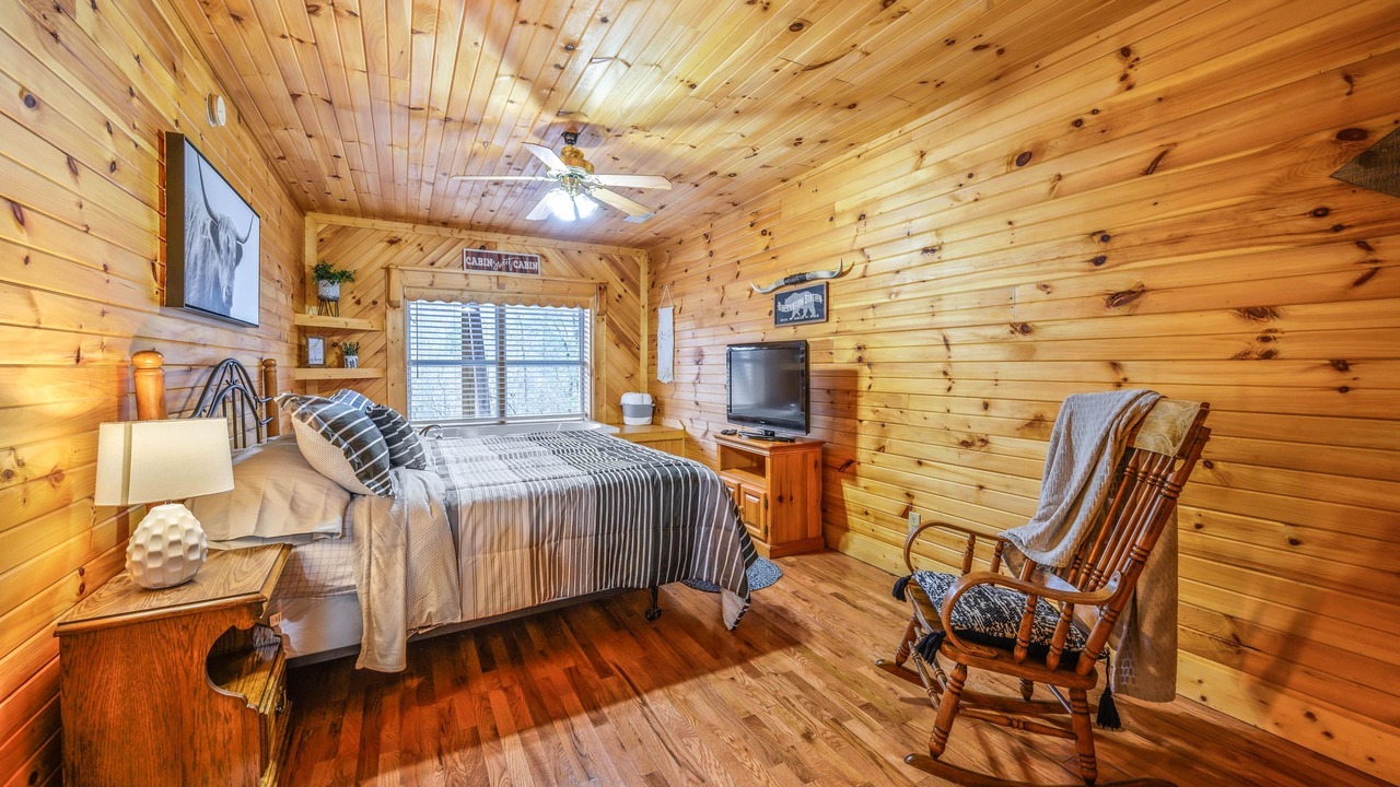Photo of Bedroom in Gatlinburg