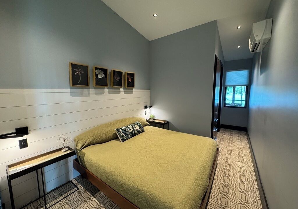Photo of Bedroom in Seneca