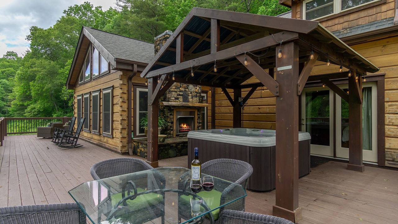 Photo of Outdoor in Spruce Pine