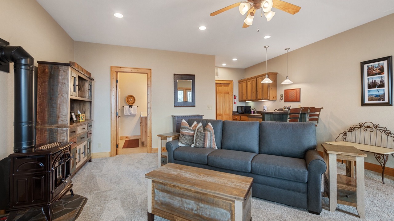 Photo of Livingroom in Waynesville
