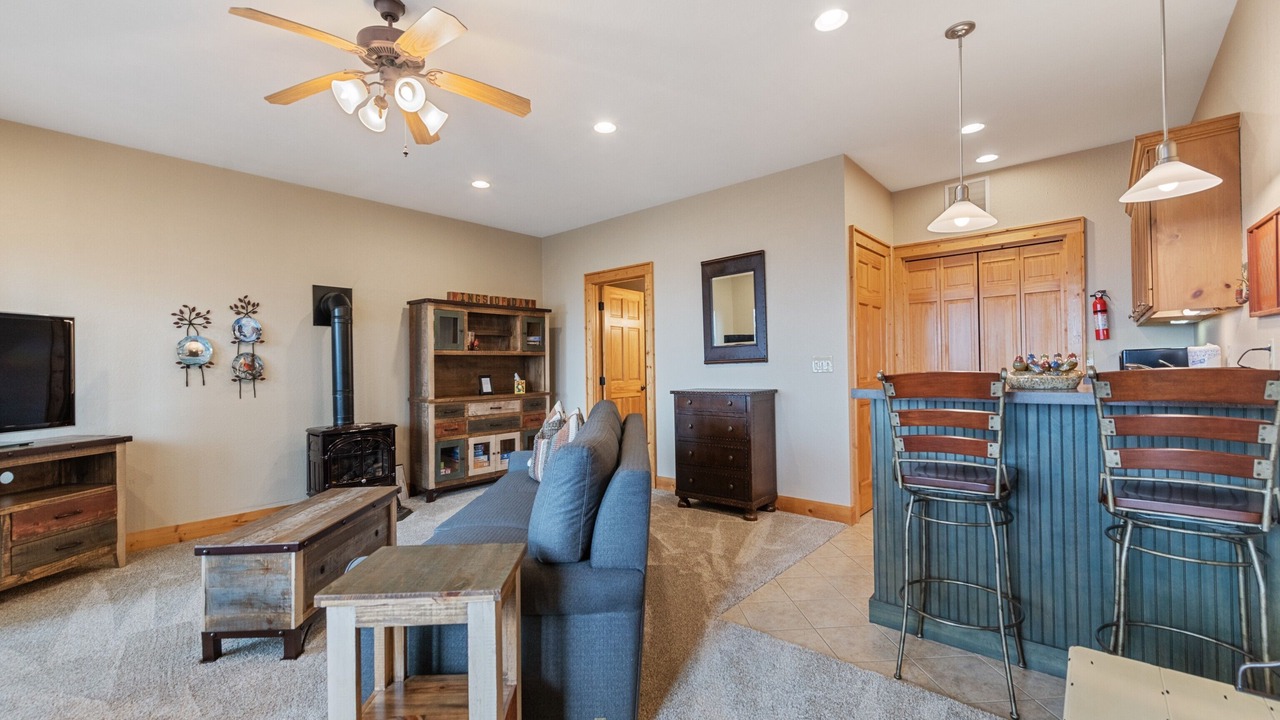 Photo of Livingroom in Waynesville
