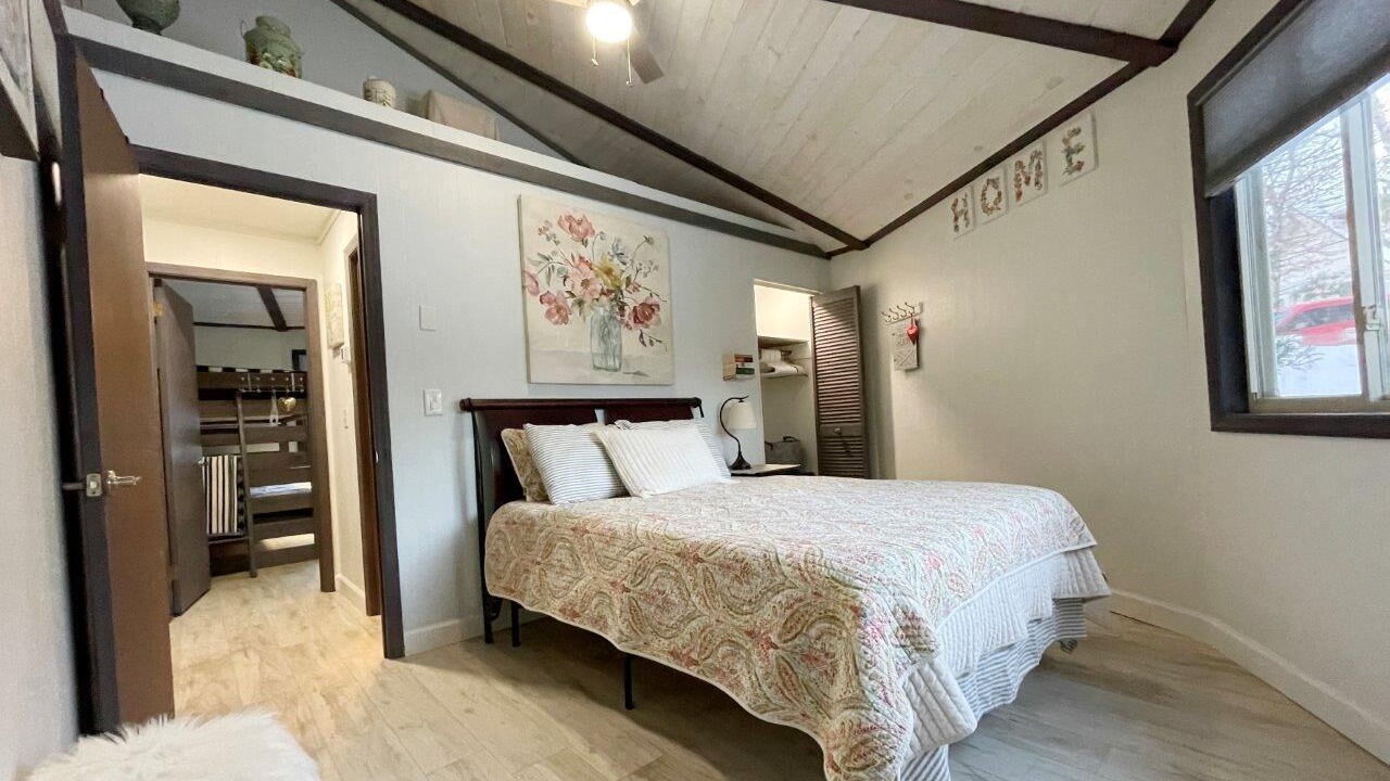 Photo of Bedroom in Beech Mountain