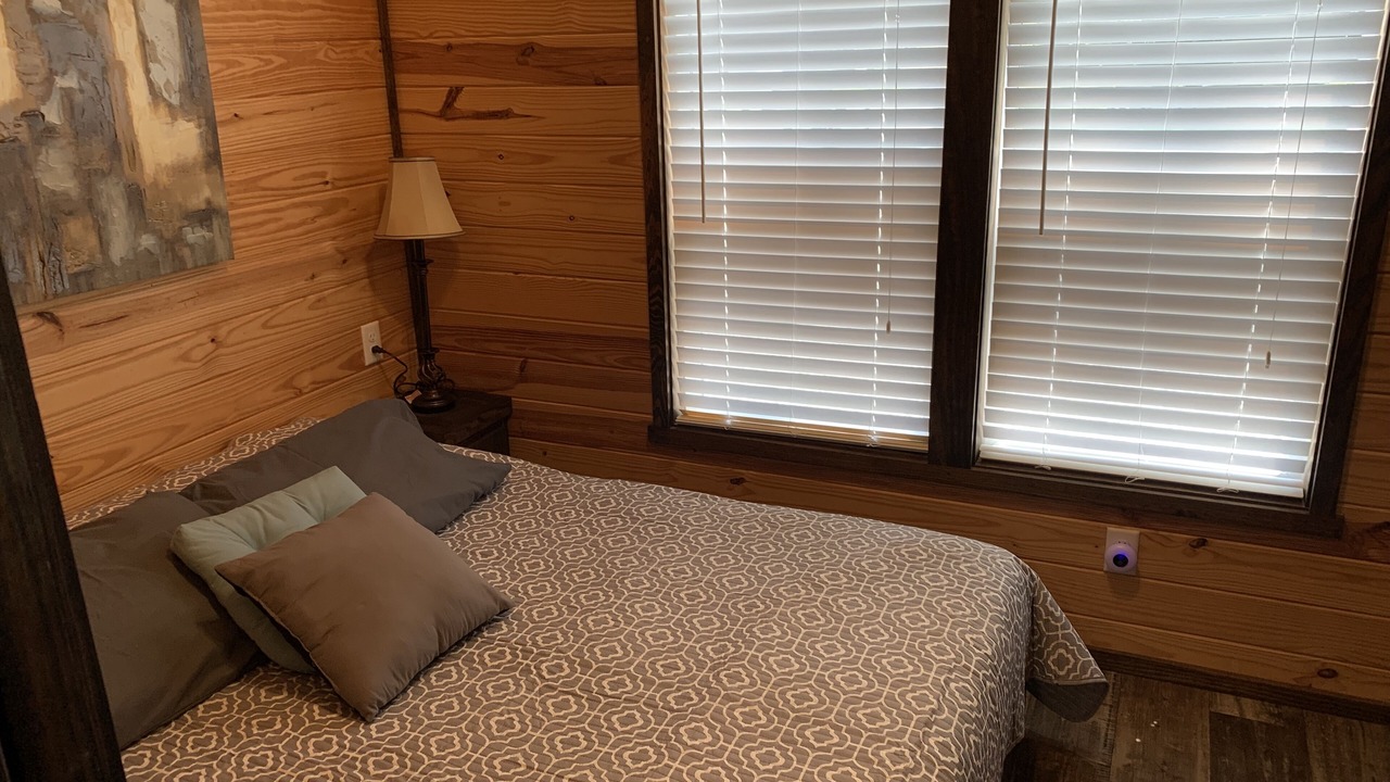 Photo of Bedroom in Blairsville